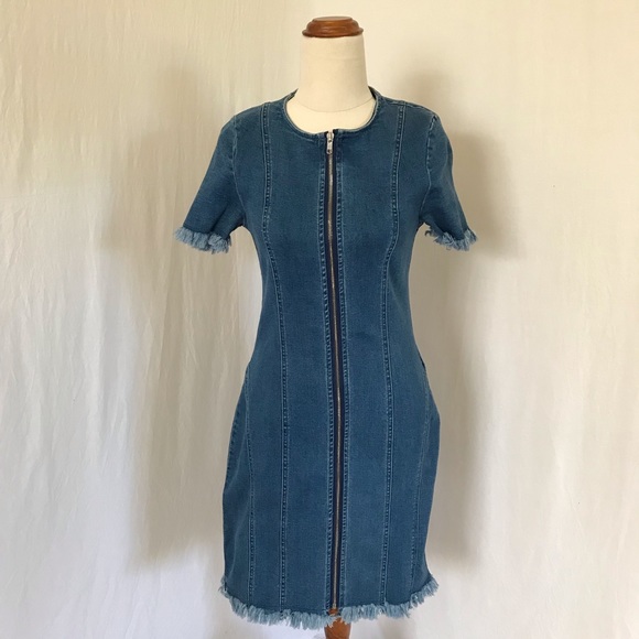 Missguided Dresses & Skirts - MISSGUIDED womens sz 10 stretch denim zip front frayed edge mid blue denim dress